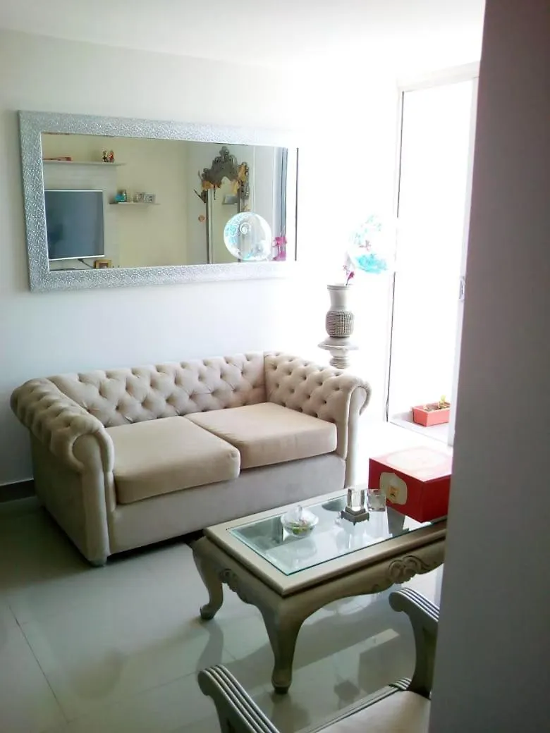 ホテルEdificio Boracay バランキージャ